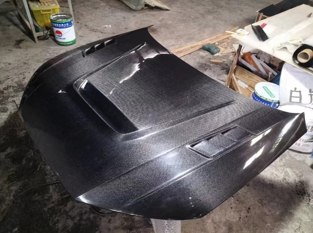 Modified Carbon Fiber Cover for Audi A4 B9 RS4 S4 Engine Single/Double-Sided Material
