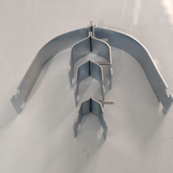 Galvanized EMT Conduit Accessories P Type Pipe Clamps Heavy Duty For Plumbing HVAC