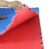 Remplissage durable réversible de plancher de gymnase des tapis 80-120kg/Cbm de plancher de sports