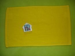 Plain Compressed Towel in House Shape (YT-645)