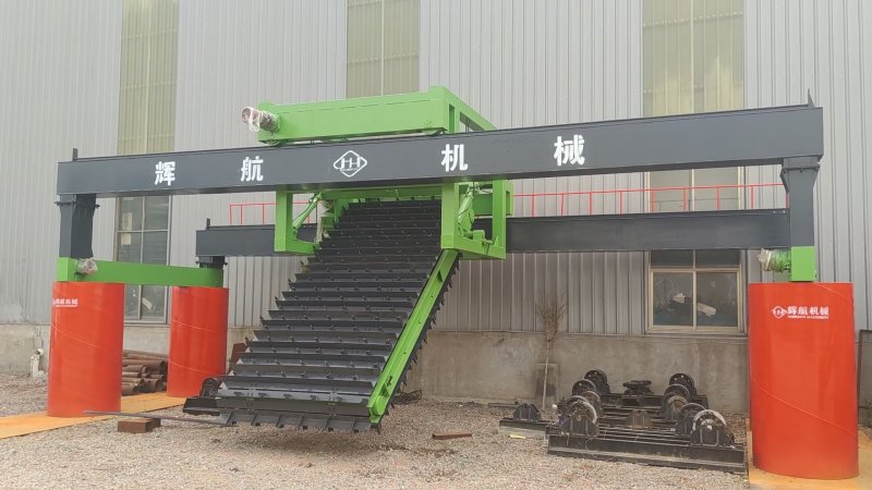 Windrow Manure Compost Turner Machine for Municipal Waste 20.95kW-30.95kW