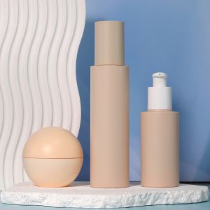 Round Shape 50ml 100ml Cosmetic Bottles Customized PETG Cream Jar Skincare Packaging With SCREW CAP
