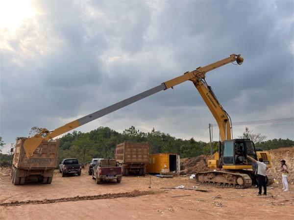 Komatsu PC200  Sturdy Excavator Telescopic Boom 14m Long Reach with bucket