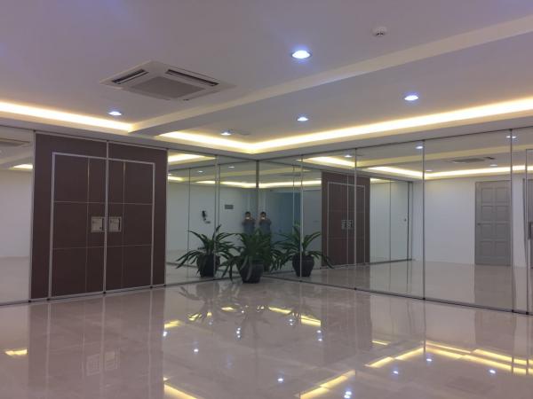 Residential Demountable Folding Partition Wall Systems For Educational Environments