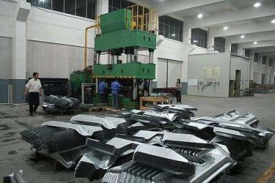 High Precision Four Post Hydraulic Stamping Press Machine 1250T Speed Adjustable