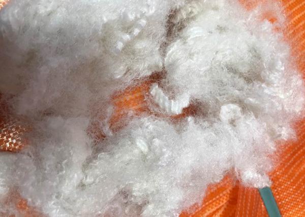 100% Cotton Filled Pillow Hollow Polyester Fiber , Eco - Friendly Polyester Staple Fiber