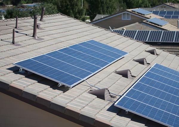 B Grade Monocrystalline Solar Panel , Impact Resistance Stock Solar Panels