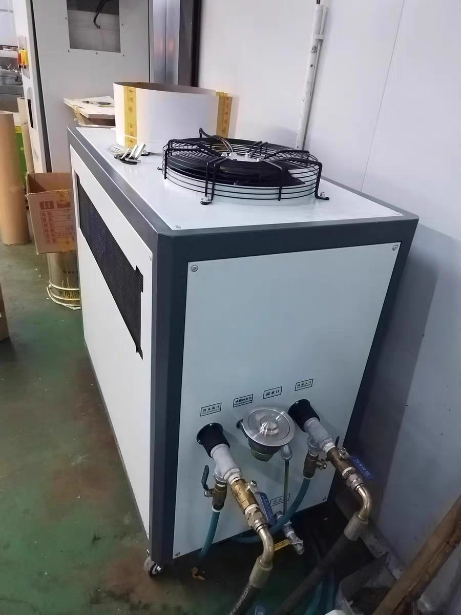 Compact All In One Air Cooled Chiller Air Conditioner Unit PLC Control