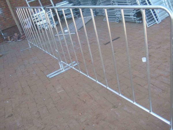 Welding / Punched Cross Feet / Bridge Feet Crowd Control Barriers 1100mm*2200mm