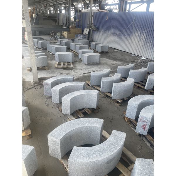 Máquina de corte de piedra CNC con cabeza de corte de precisión estructura de trabajo pesado y corte de alta velocidad para el procesamiento de piedra a gran escala