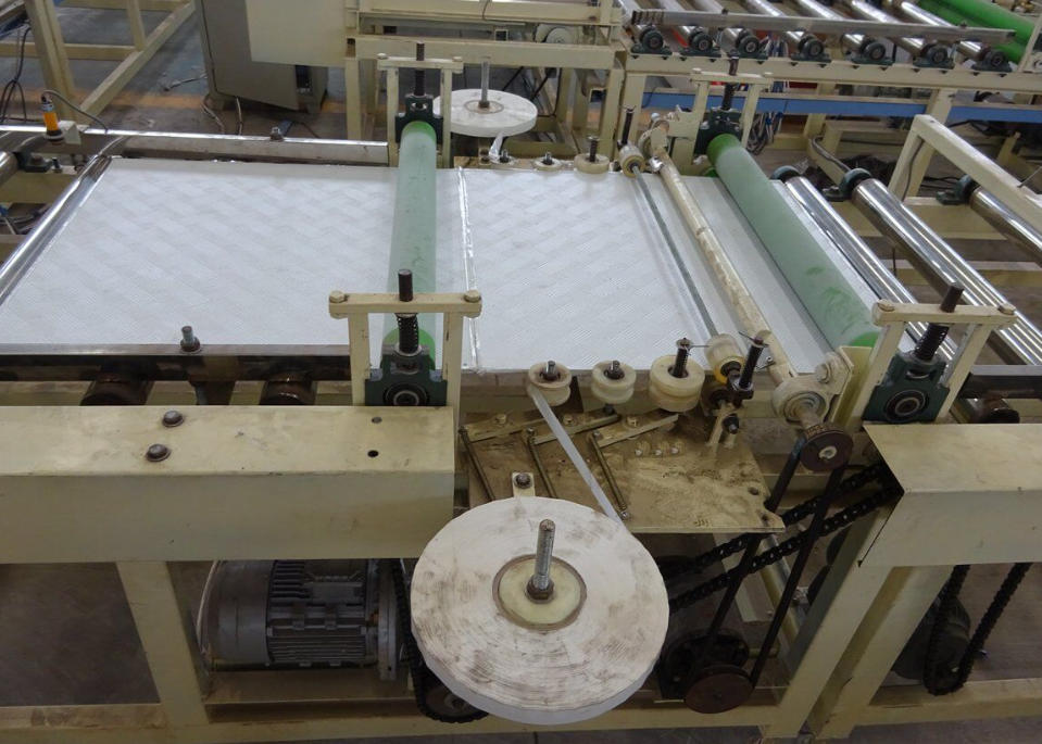 Single Sided Self Adhesive Edge Sealing Tape For Gypsum Ceiling Panels