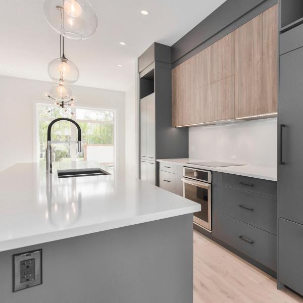 Affordable Wooden Cabinets Kitchen Cabinet Luxury with Veneer and Lacquer Finish