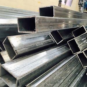6mm - 76mm Rectangular Steel Pipe Flat End For Construction Customer Length