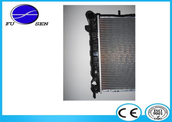 Custom GRAND'05-07 Auto Parts Radiator Spare Parts PA 770*408*26/32 Mm