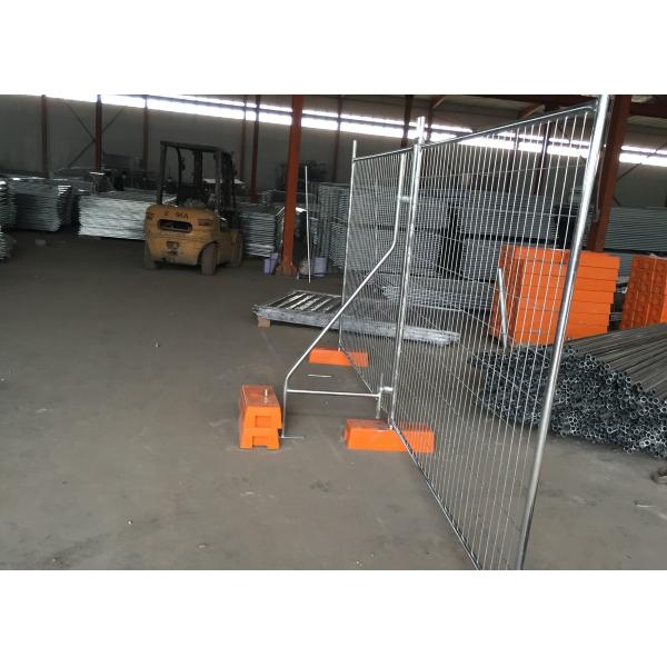 High Strength 2100x2400mm Temporary Steel Fencing For Commercial Construction