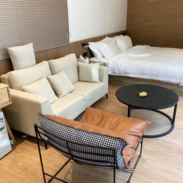 Modern Luxury Office Pod Aluminum Frame Prefabricated Soundproof Office Pod Work Cabin Apple Cabin