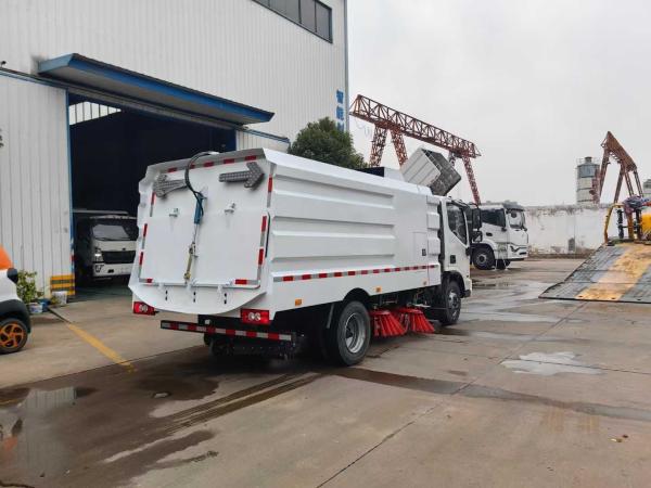 Foton Aumark High Pressure Road Cleaning Sweeper Truck 1.5cbm For City Streets