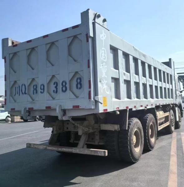 Camion benne HOWO440 d'occasion | Transporteur haute capacité | Solution robuste et abordable