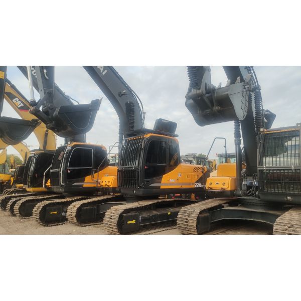 Used Hyundai excavators, 9 rolls Hyundai excavators, Hyundai 220-9, Hyundai 225-9