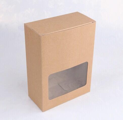 O papel de embalagem do cartão que empacota/reciclou caixas de empacotamento da boneca com janela
