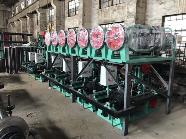 China Factory of Automatic High Capality Barbed Wire Mesh Machine