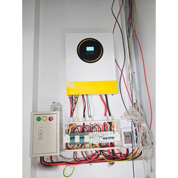 11KW 48V Single Phase Pure Sine Wave Power Converter 2 MPPT 160A Max Charge AC Priority