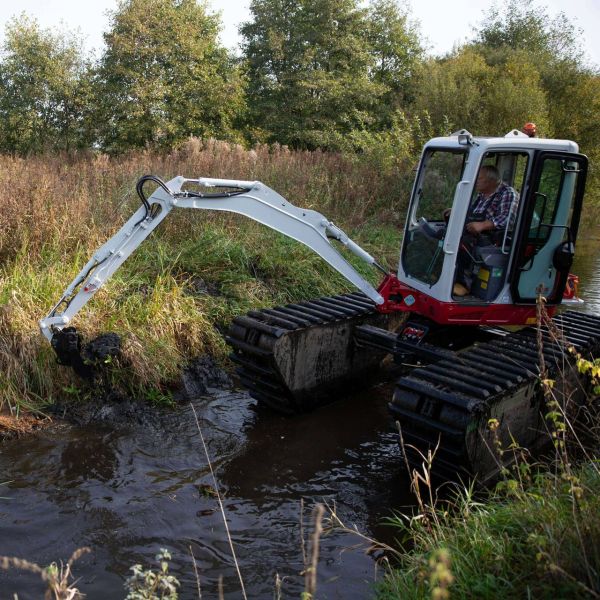 4000mm Maximum Excavation Height Amphibious Excavator with 750mm Track Shoe Width and 4.2m Digging Arm