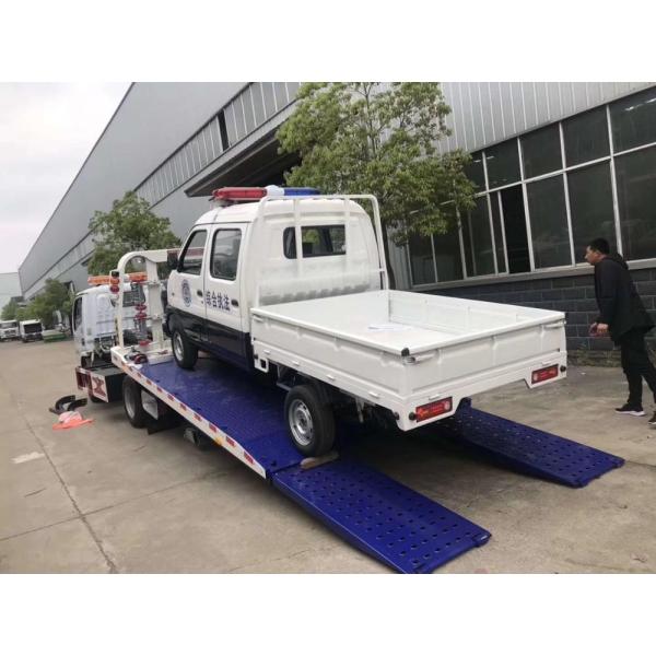 Hydraulic Middle Duty Road Wrecker Truck / Small 4x2 Flatbed Tow Truck