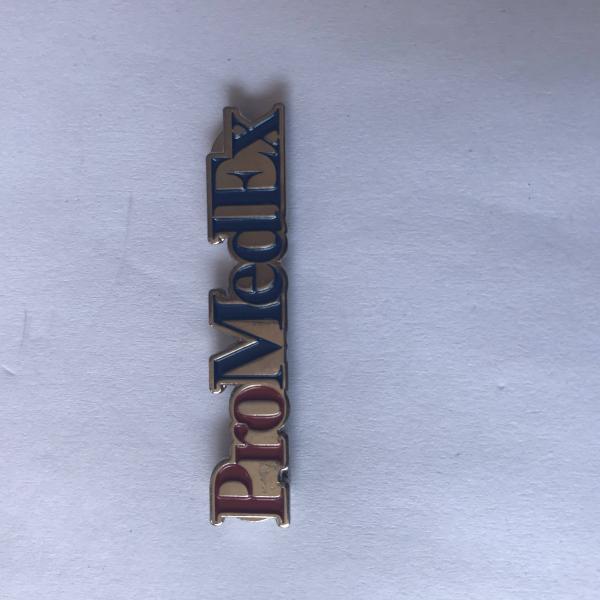 Custom strong magnitc lapel pins badge wholesale items in stock