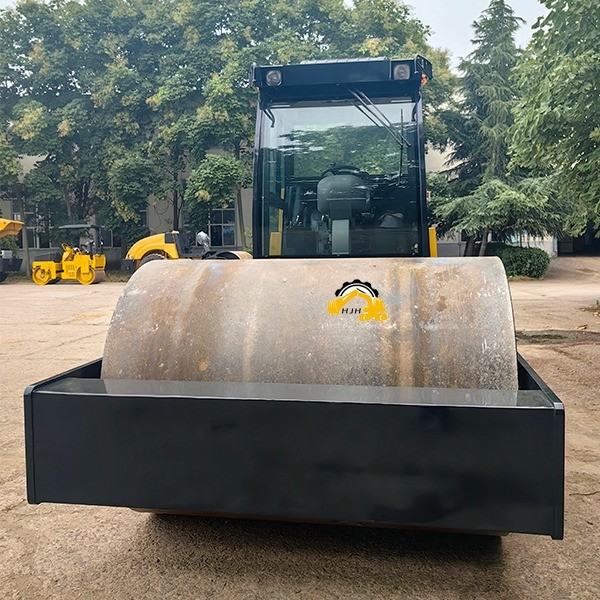 Customizable Shanbo 10 ton single steel drum vibration roller with 30% grade