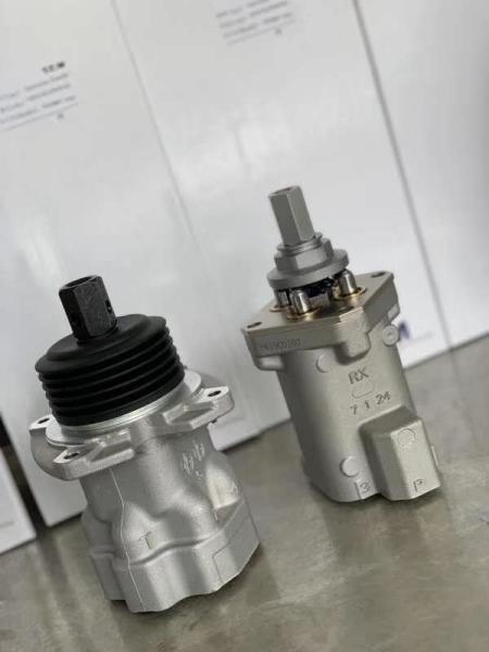 Piloto Valve das peças de maquinaria de KOMATSU da fonte da fábrica para o manche da máquina escavadora PC200-7 PC300-8 PC200-5