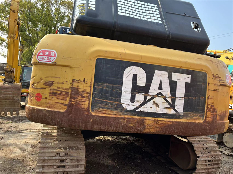 Перекупной CAT 326D использовал землекопа экскаватора Crawler среднего