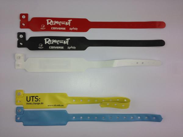 Logo Printing PVC Hospital Medical Wristband , RFID NFC Tag Bracelet Disposable