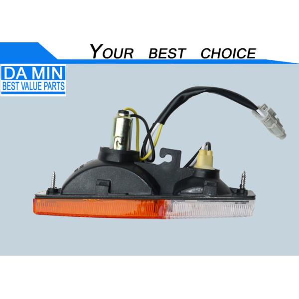 Желтый/белый поворот тележки цвета ИСУЗУ освещает для легковеса ФВР 1868302720