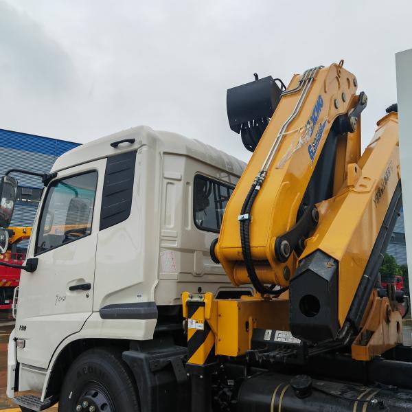 Dongfeng KR Truck With XCMG 360 Degree GSQZ160 8Ton Folding Boom Crane