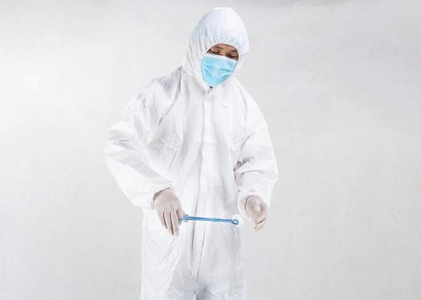Protetores não tecidos descartáveis esfregam serem a roupa da segurança do PPE