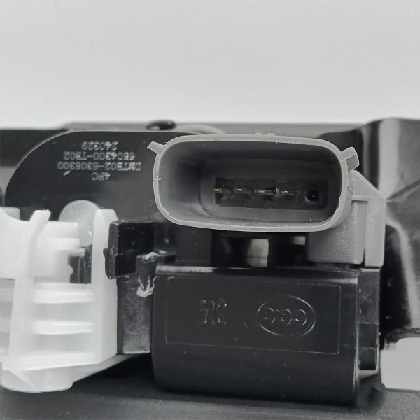 6504300-TB02 Suitable for Leapmotor T03 and C11 the Mechanical Rear Door Lock Body Car Parts and Accessories