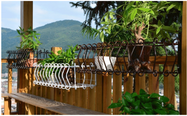 Corrosion Resistant Balcony L60cm Metal Flower Stand