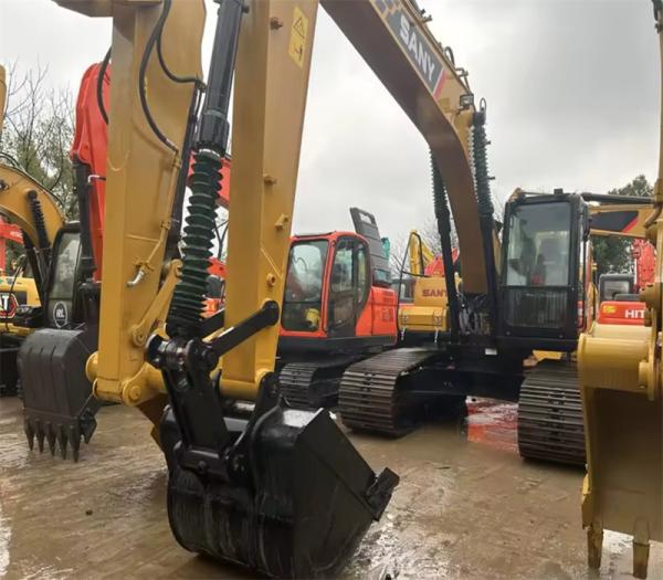 Indústria Pesada Sany venda bem SY215C Excavadora de segunda mão com 118kw potência de taxa