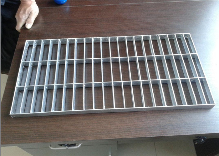 решетка 19w4 строительных материалов металла 25x5mm необработанная