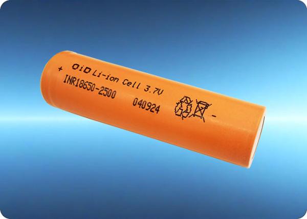 Batterie spéciale à haute densité d'énergie personnalisée 3.7 V 2500mah 18650 Batterie 500 cycles