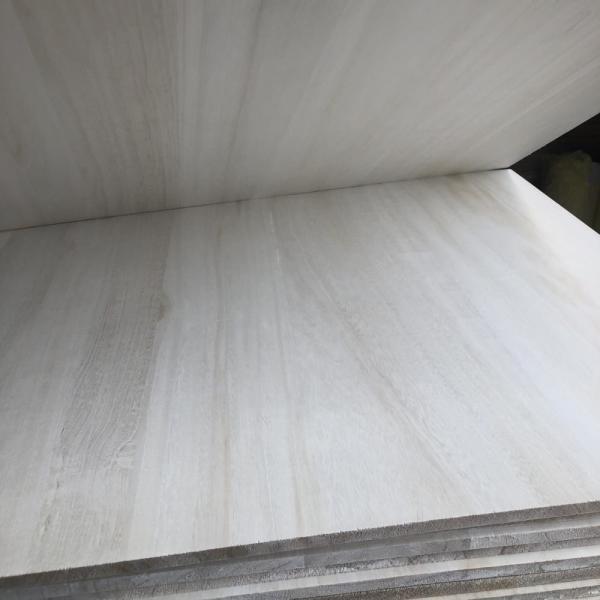 Capacité de solution du projet en Australie Kiri Boards de bois avec une densité de 280 à 320 kg/CBM