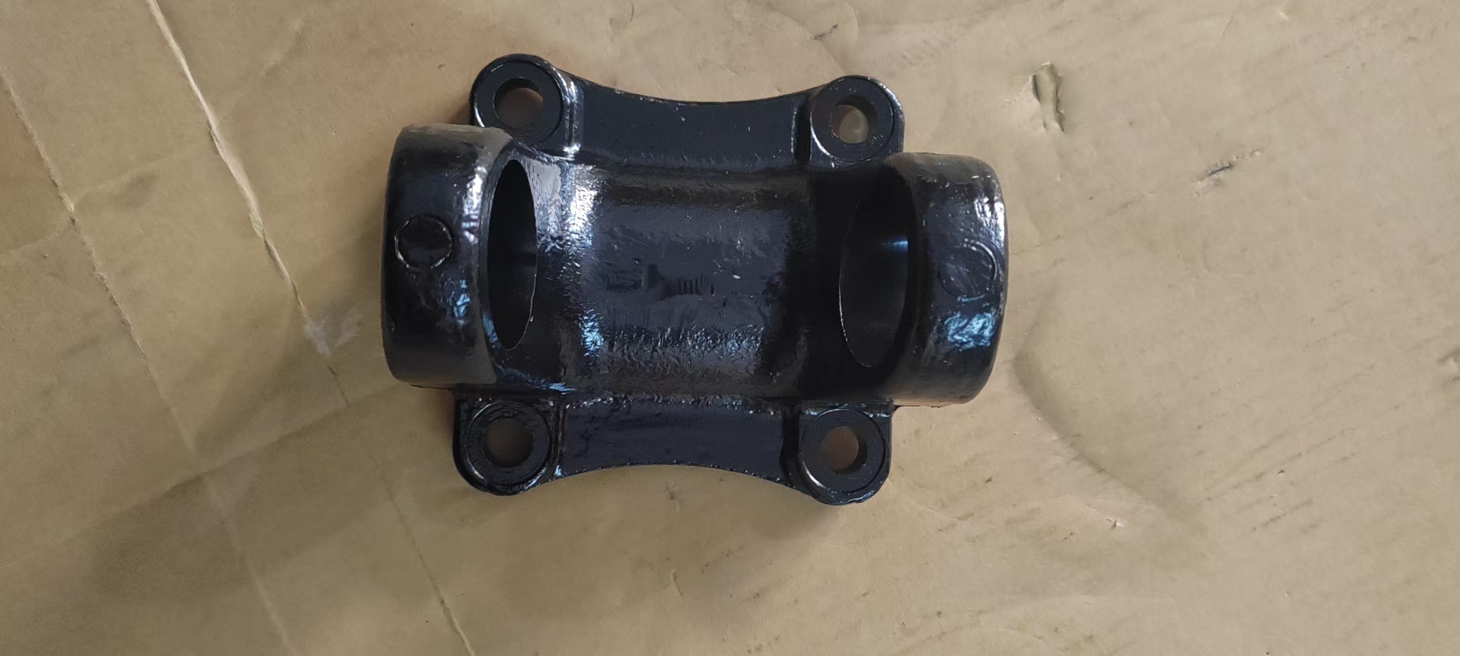 Truck Parts Flange MC825612 for Mitsubishi Fuso Front Propeller Shaft Yoke
