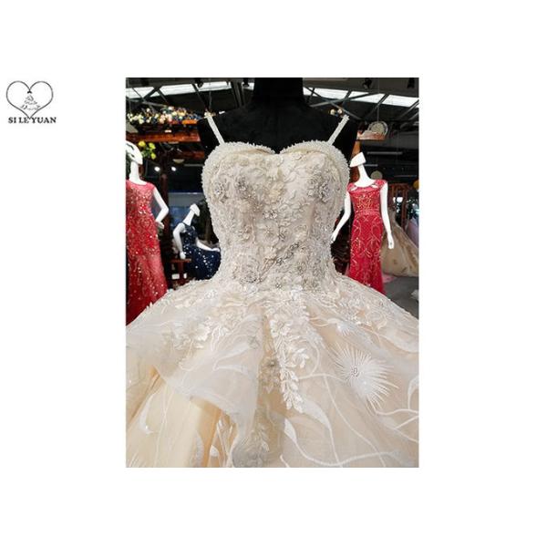 Sling Ladies Bridal Gown / Backless Sweetheart Bridal Gowns Heavy Beaded Flowers