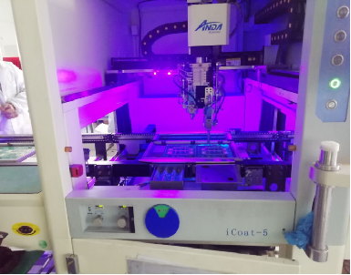 PCB assembly with conformal coating and Glue