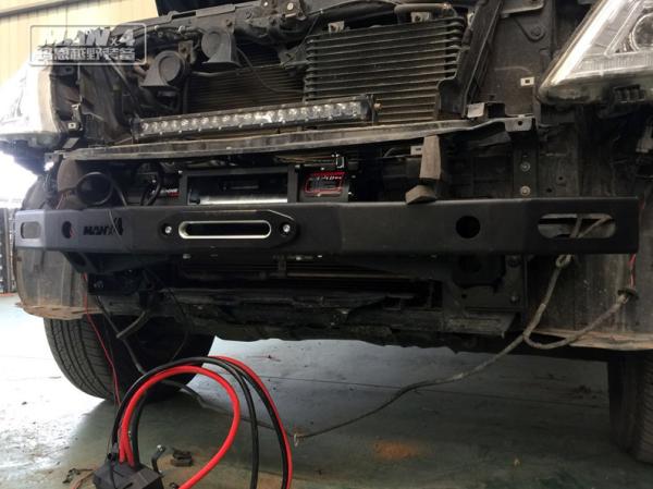Black 2014-2018 Nissan Patrol Y62 Steel Bull Bar Winch Cradle