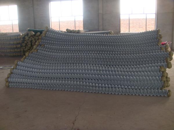 China chian wire fencing supplier ,chain wire fencing factory supply woven wire fencing high quality  4ft chain mesh fen