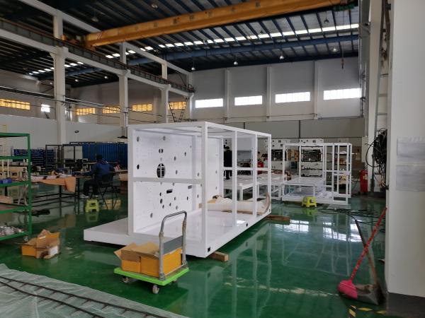 Servilleta sanitaria durable que cuenta la máquina con larga vida de conducción serva completa usando