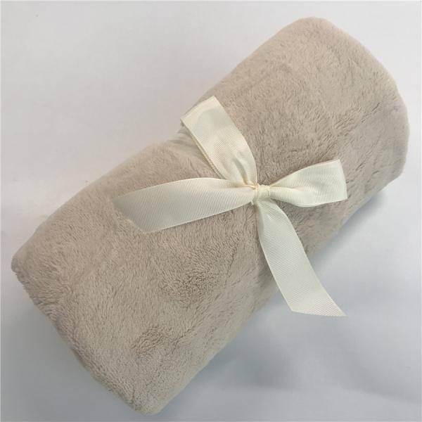 Улучшите комфорт вашего малыша с нашим индивидуальным твердоцветным детским одеялом