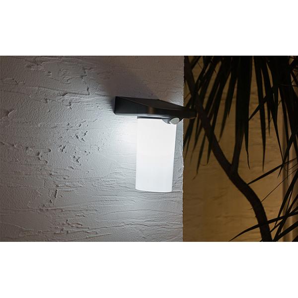 35LM Luminous Flux Solar Wall Sensor Light 6-8h Charging Time Outdoor Lantern